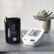Tensiometru automat Omron M3 Comfort model 2020, Afisaj LCD, Functie de memorare pentru 2 utilizatori, Alb